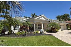 557 Parkwood Lane, Naples, FL 34103 - MLS#226015437