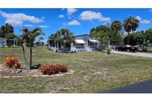 27432 Rue Viauv Avenue, Bonita Springs, FL 34135 - MLS#226015443