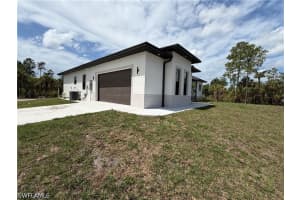 2648 24th Avenue, Naples, FL 34117 - MLS#226015448