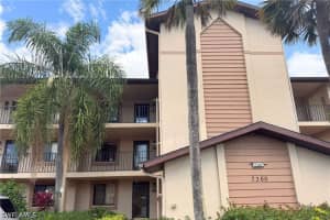 7360 Saint Ives Way 2205, Naples