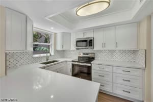 1549 SANDPIPER Street, Naples, FL 34102 - MLS#226015466