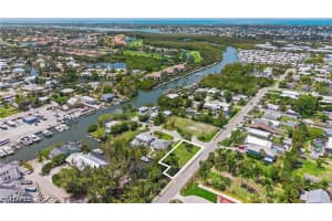 Orange ST, Naples, FL 34112 - MLS#226015512
