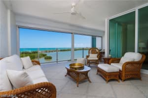 60 Seagate Drive, Naples, FL 34103 - MLS#226015553