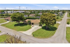 5201 31st Place, Naples, FL 34116 - MLS#226015554