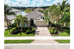 9209 Woodhurst Dr, Naples