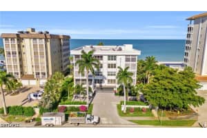 9517 Gulf Shore Drive, Naples, FL 34108 - MLS#226015581