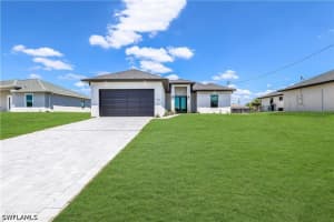 1721 2nd Street, Cape Coral, FL 33993 - MLS#226015637