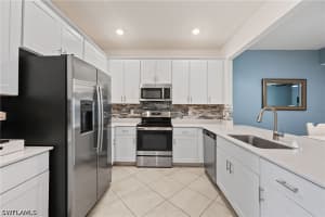 2828 Citrus Street, Naples, FL 34120 - MLS#226015638