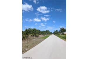 1042 Manning Street, Lehigh Acres, FL 33974 - MLS#226015651