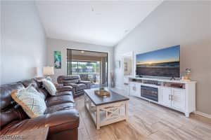 367 Dover Place, Naples, FL 34104 - MLS#226015658