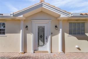 4187 Saint George Lane, Naples, FL 34119 - MLS#226015676