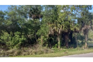 34TH SE AVE, Naples, FL 34117 - MLS#226015758
