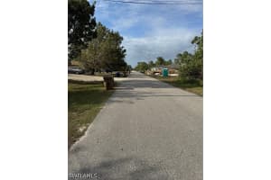 5211 29th Street, Lehigh Acres, FL 33973 - MLS#226015763