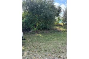 5211 29th Street, Lehigh Acres, FL 33973 - MLS#226015763