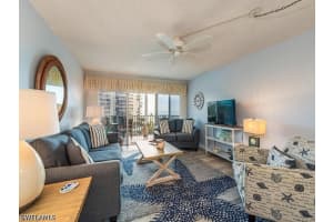 1 Bluebill Avenue, Naples, FL 34108 - MLS#226015801