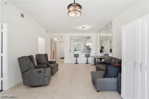 9250 Highland Woods Boulevard, Bonita Springs, FL 34135 - MLS#226015813