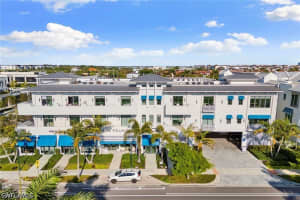 101 8th Street South, Naples, FL 34102 - MLS#226015828