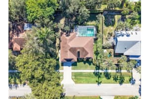 2474 Outrigger Lane, Naples, FL 34104 - MLS#226015847