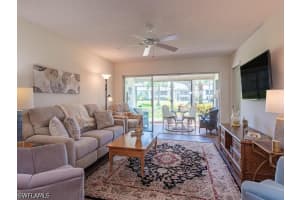 325 Charlemagne Boulevard, Naples, FL 34112 - MLS#226015868