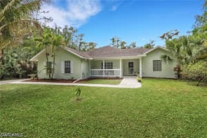 5810 Lancewood Way, Naples