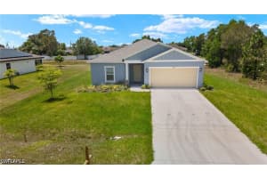 858 Rue Labeau Circle, Fort Myers, FL 33913 - MLS#226015909