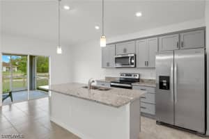 858 Rue Labeau Circle, Fort Myers, FL 33913 - MLS#226015909