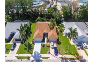 472 Saint Andrews Blvd, Naples