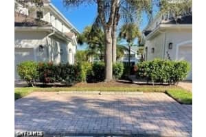 12823 Carrington Circle, Naples, FL 34105 - MLS#226015934