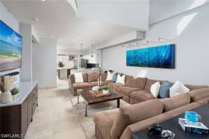 1070 5th Street, Naples, FL 34102 - MLS#226015938