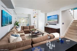 1070 5th Street, Naples, FL 34102 - MLS#226015938