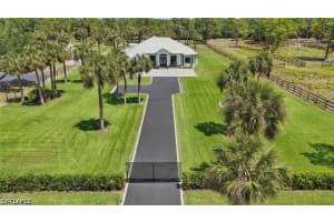 360 13th Street, Naples, FL 34117 - MLS#226015981