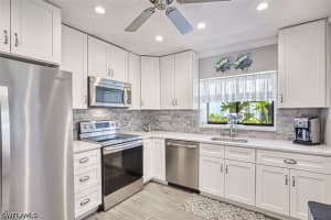 1796 Pine Glade Circle, Fort Myers, FL 33907 - MLS#226015983