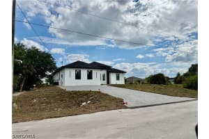 830 Wolverine Street, Lehigh Acres, FL 33974 - MLS#226016048