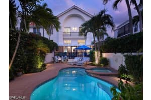 430 10th Avenue, Naples, FL 34102 - MLS#226016060