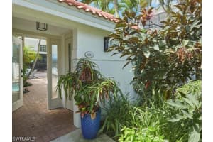 430 10th Avenue, Naples, FL 34102 - MLS#226016060