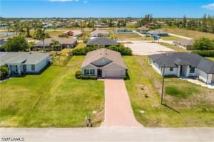2544 20th Place, Cape Coral, FL 33993 - MLS#226016111