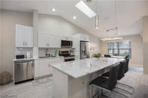 290 Emerald Bay Circle, Naples, FL 34110 - MLS#226016122