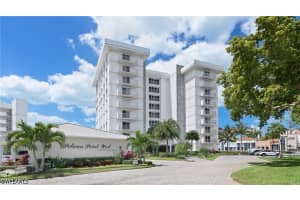 250 Park Shore Drive, Naples, FL 34103 - MLS#226016131