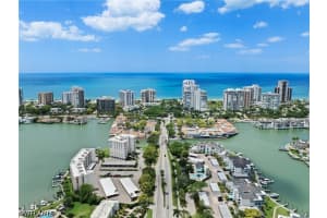 250 Park Shore Drive, Naples, FL 34103 - MLS#226016131