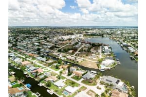 4933 Triton Court, Cape Coral, FL 33904 - MLS#226016143