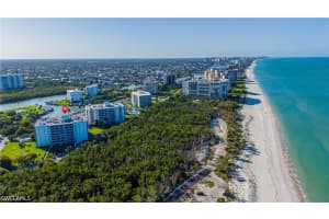 5 Bluebill Avenue, Naples, FL 34108 - MLS#226016159
