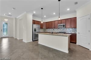9204 Woodhurst Drive, Naples, FL 34120 - MLS#226016206