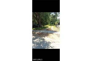 2646 Saint Charles Street, Fort Myers, FL 33916 - MLS#226016237