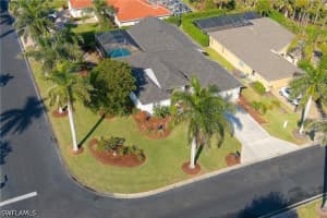 1015 Tivoli Lane, Naples, FL 34104 - MLS#226016241