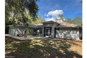 2730 4th Street, Naples, FL 34120 - MLS#226016256