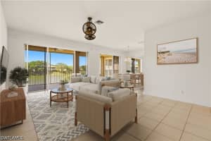 566 Vintage Reserve Lane, Naples, FL 34119 - MLS#226016260