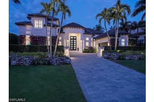 1959 4th St S, Naples