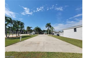 5761 Pathwood Court, Fort Myers, FL 33905 - MLS#226016339