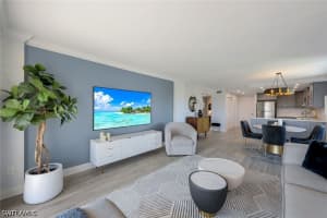 2150 Gulf Shore Boulevard, Naples, FL 34102 - MLS#226016358