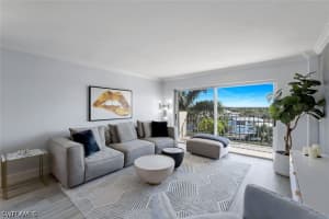 2150 Gulf Shore Boulevard, Naples, FL 34102 - MLS#226016358